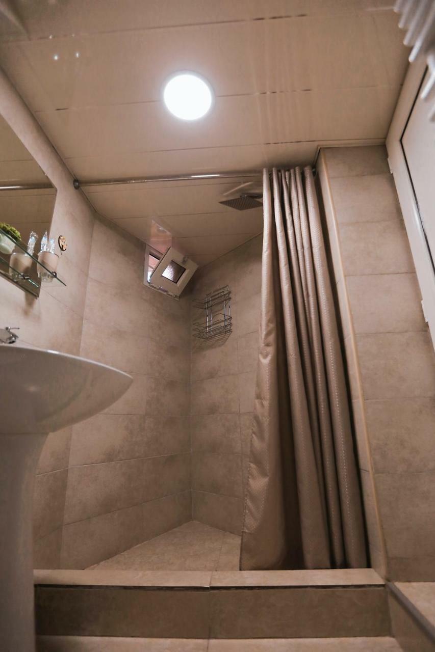 L&L Apartment Тбілісі Екстер'єр фото