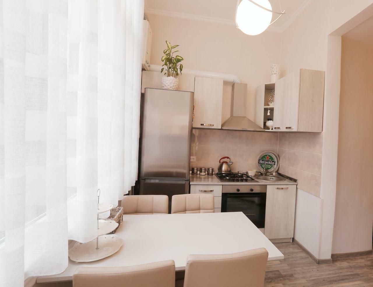 L&L Apartment Тбілісі Екстер'єр фото